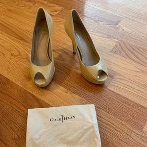 Call Hahn NikeAir platform peep toe heel